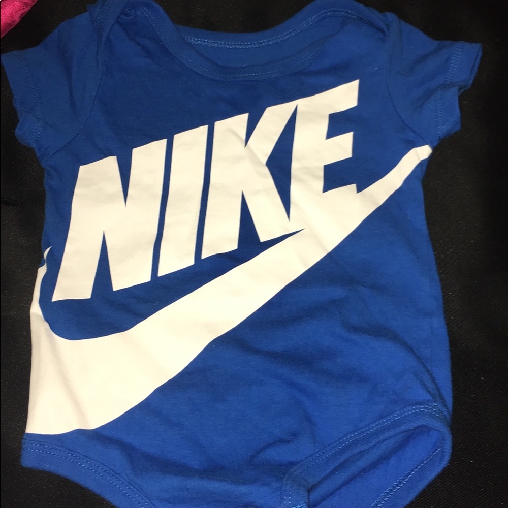 Nike onesie 💓